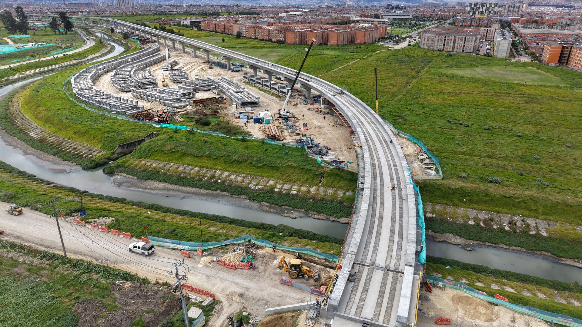 Puente Metálico 1 del Metro de Bogotá: ingeniería de alto nivel para la infraestructura pública